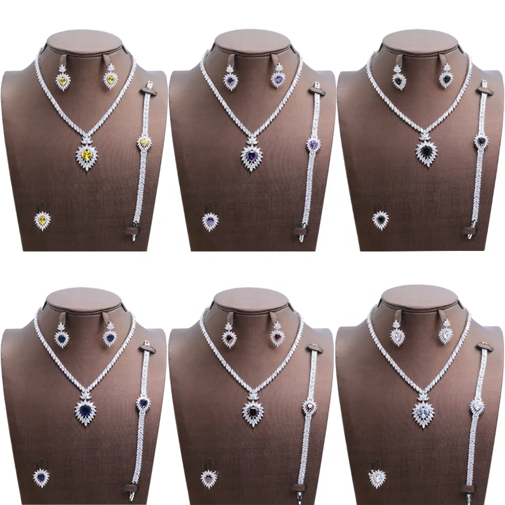 High Quality Brand New Fashion Luxury Sparkling Square Cubic Zircon With Green Stone Jewelry set For Wedding Party Occasion