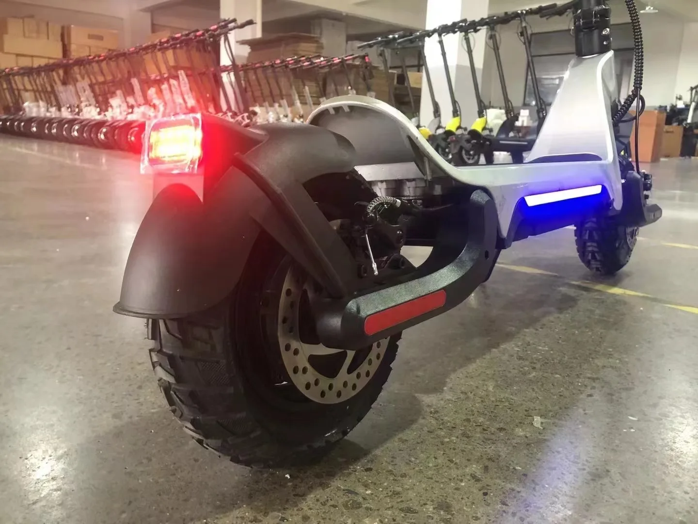 Double shock absorption Folding automatic lock city 13Ah 10inchStrong Forged Folder  EU Warehouse foldable electric scooter