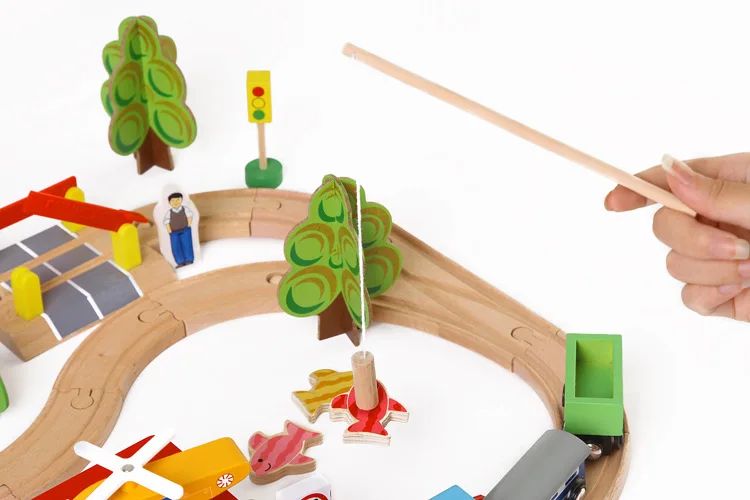 Классическая железная дорога, деревянный трек поезда, набор 69 шт., популярный Rreschool, детский деревянный трек поезда, игрушки