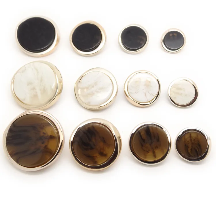 Wholesale Fashion Plastic Round 18mm Decorative Polyester Resin Sewing Shank Buttons For Clothing