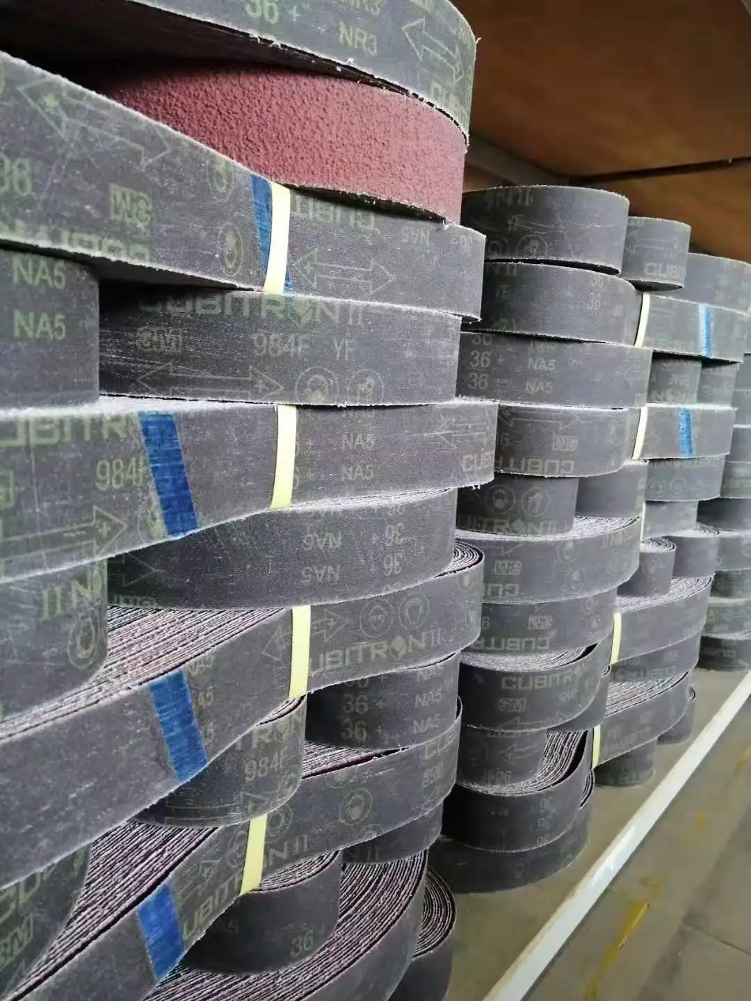 High Performance Manufacturer 36+ - 120+ Grit 2x72 Inch 984F Creamic Grain Sanding Belt For Knife Belt Sanders