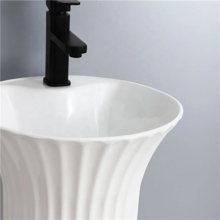 European Stylish Wash Basin Ceramic Sanitary Wares Modern Pedestal Basin for Bathroom