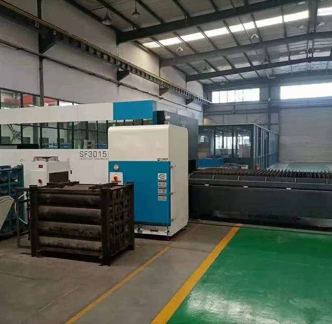 Industrial movable smoke extractor for laser with offline automatic blow back cleaning system