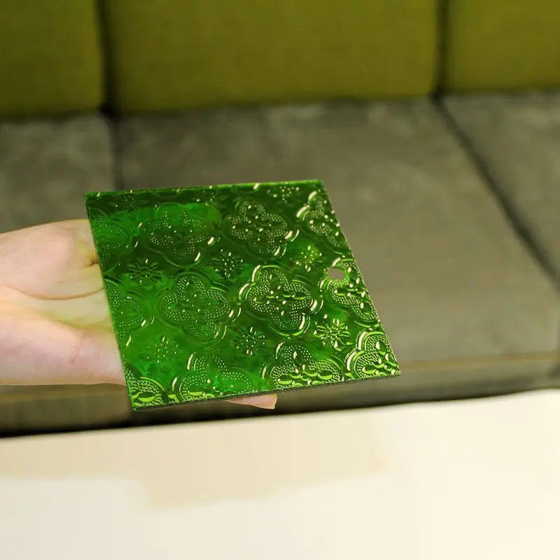 Dongguan Factory Newest Hot Selling Top Quality Patterned Glass Bathroom Door Decorative Doors And Windows