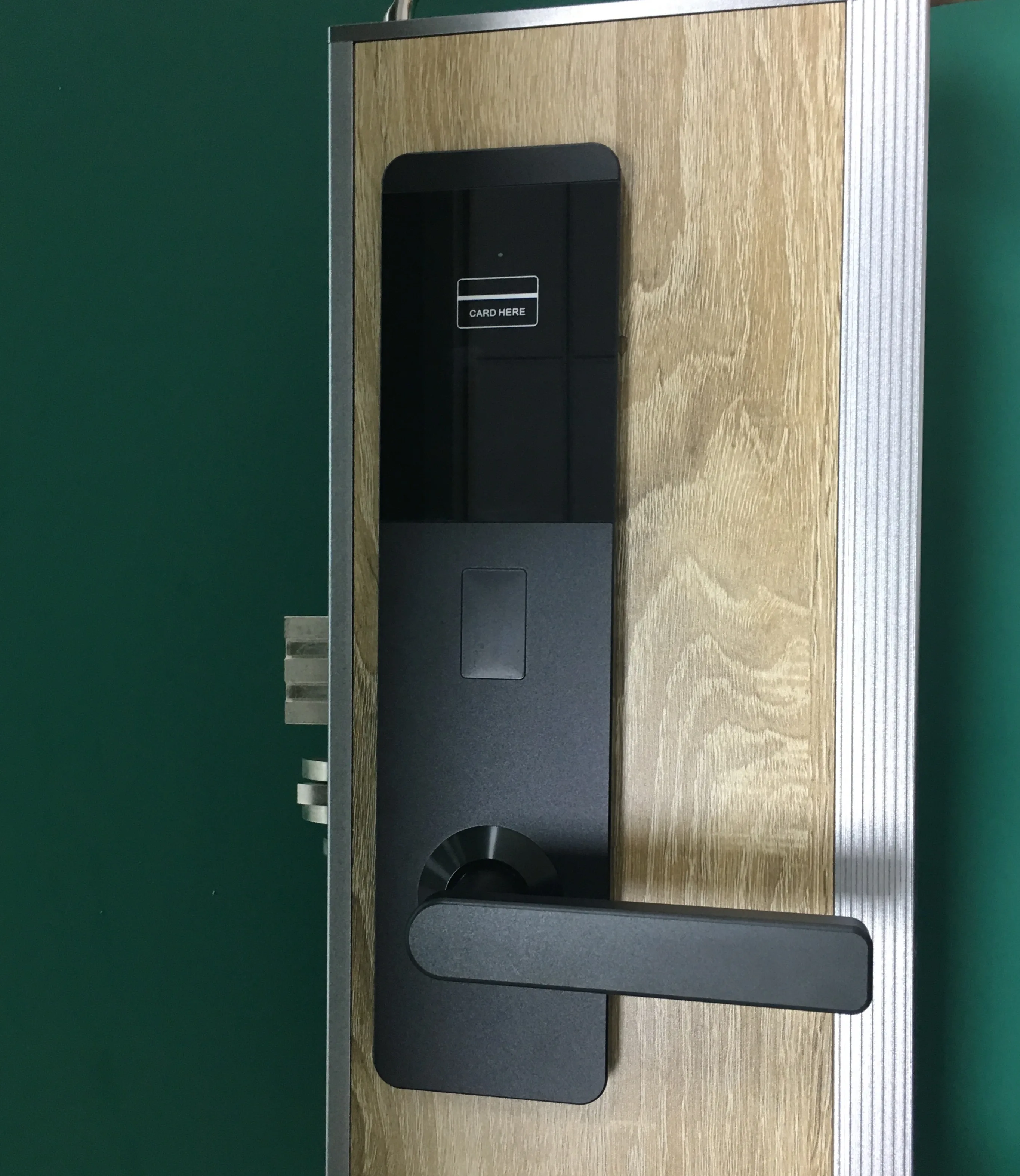 Factory Price Smart RFID card lock Key Luxury digital Hotel door lock Smart Life