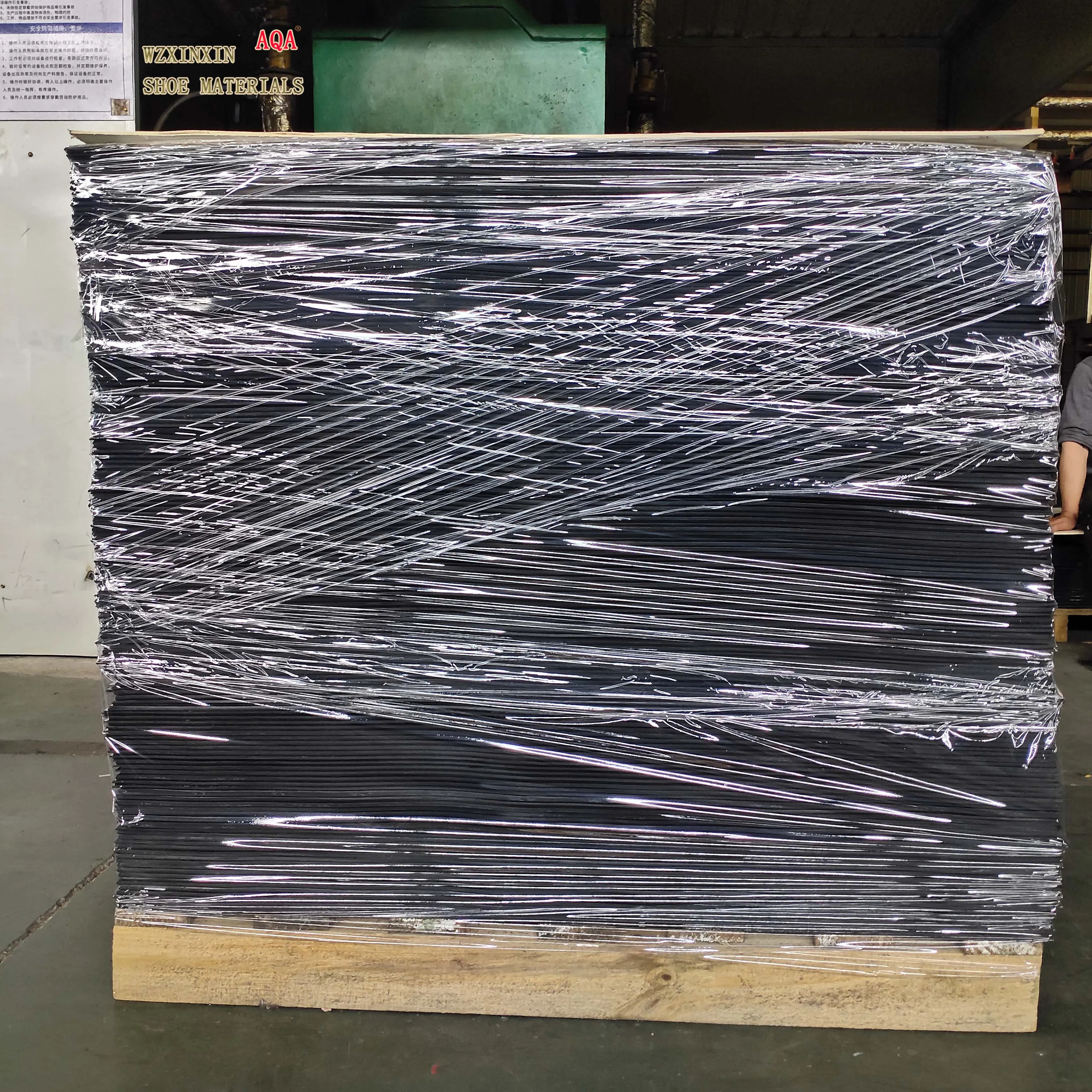 China factory wear resistant antislip wave with dots design rubber outsole sheet for sandals and slippers