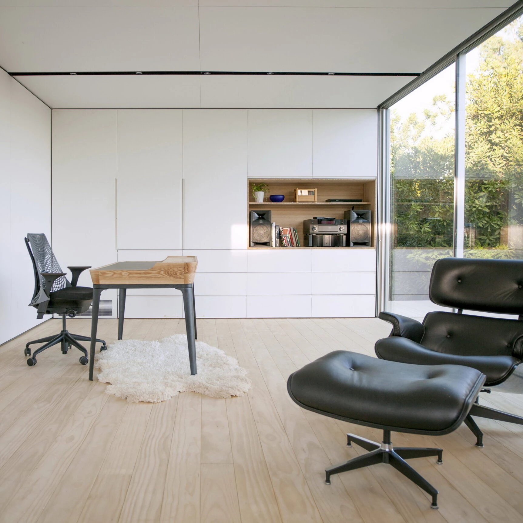 New space capsule container mobile room Apple warehouse cabin house custom sun room