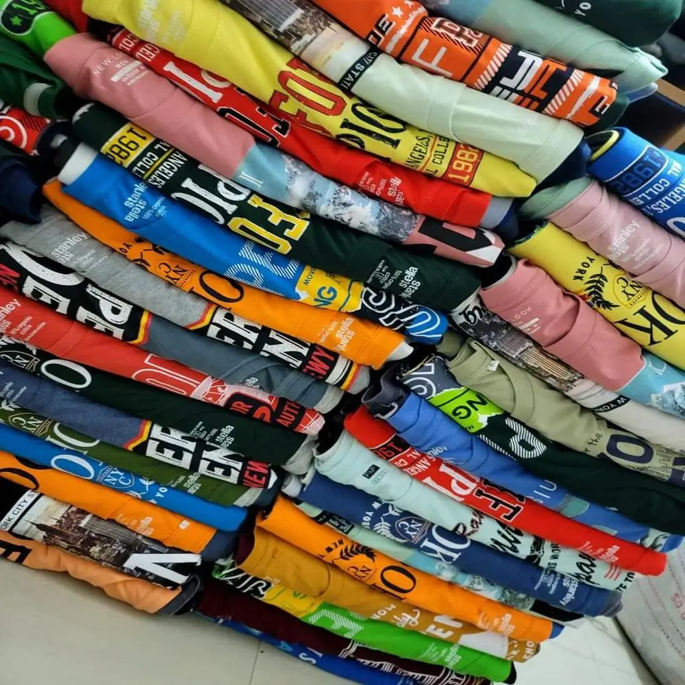 Apparel stock factory selling branded  t shirt mens clothing used clothes