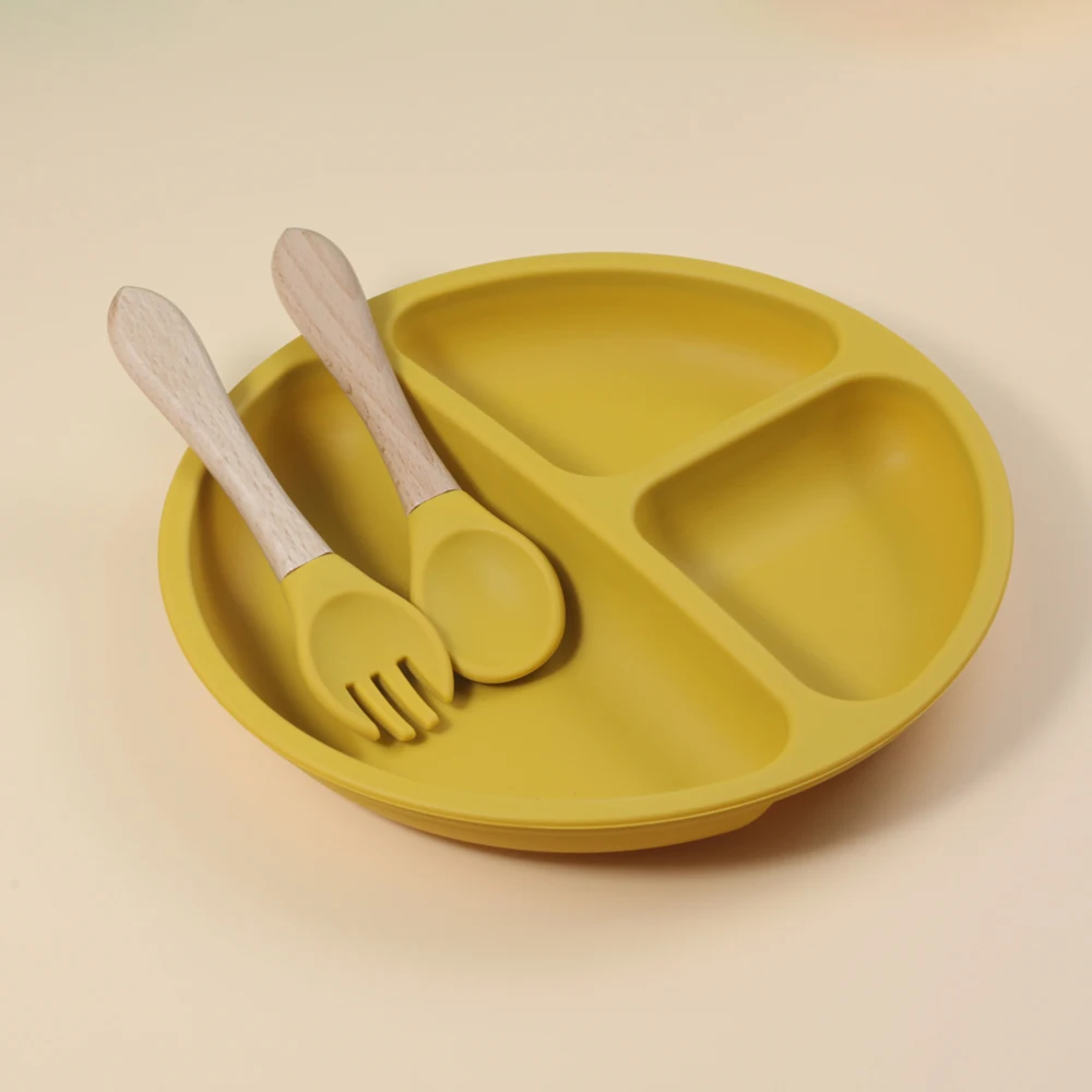 Safe Reusable Silicone Material Food Grade Safe Silicone Plate With Spoon And Fork With Wooden Handle
