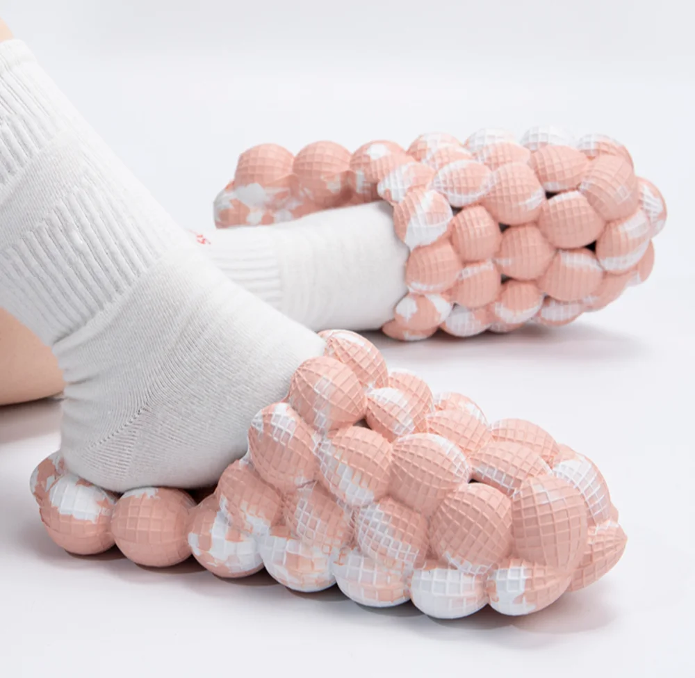 High Quality Slipper Custom unisex Slipper TikTok TRENDY Wholesale  EVA Massage Characteristic thick sole Outdoor Slippers