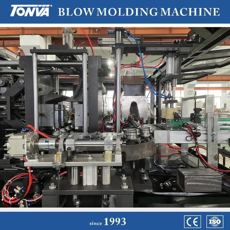 Good Price Hand Feeding PET Preforms Stretch Blow Molding Machine for Making 200ml Body Lotion Jar