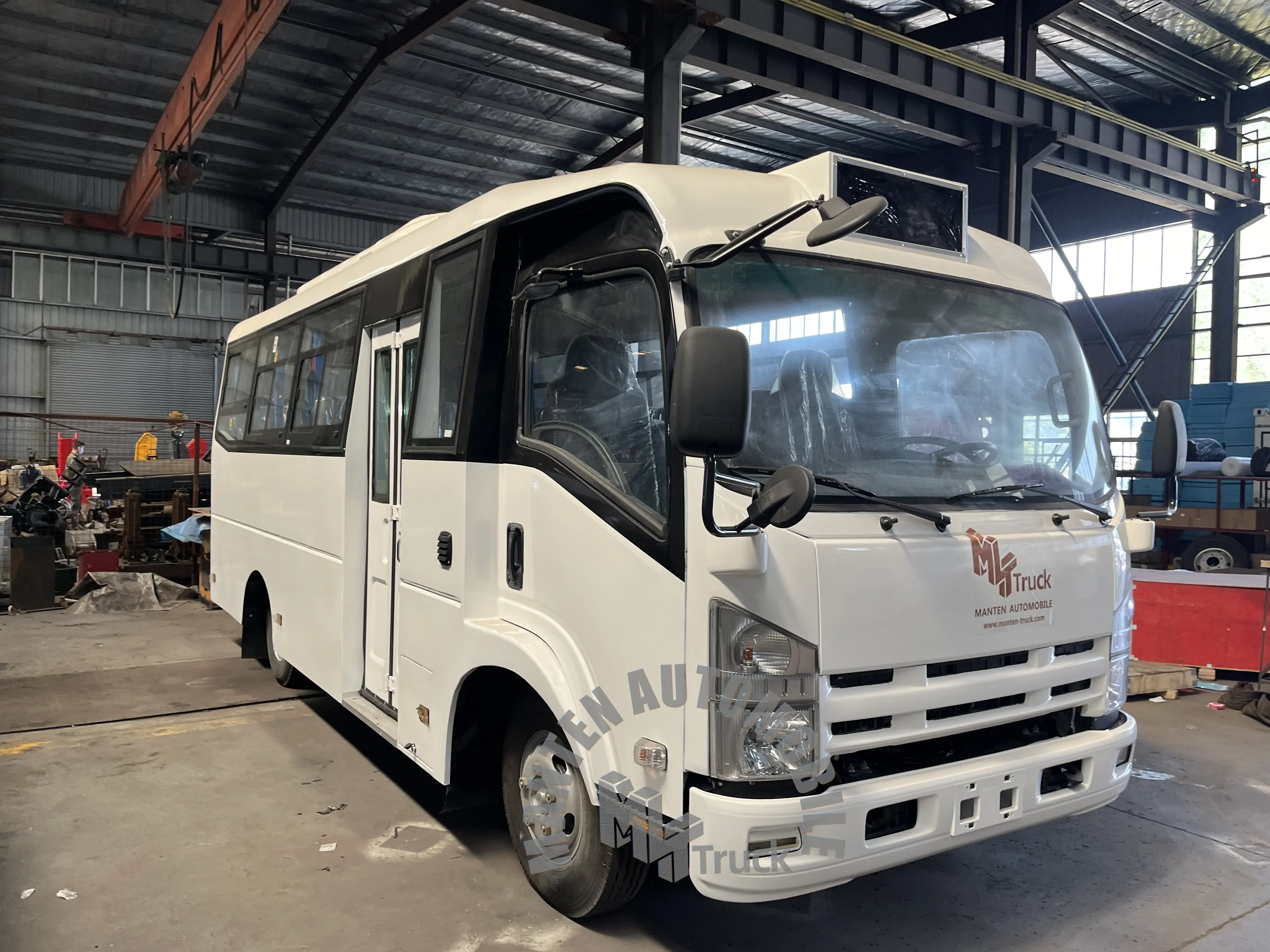 Цена ISUZU 4x2 20 30 мест пассажирский микроавтобус мини-автобус для городской логистики каботажное судно автобус