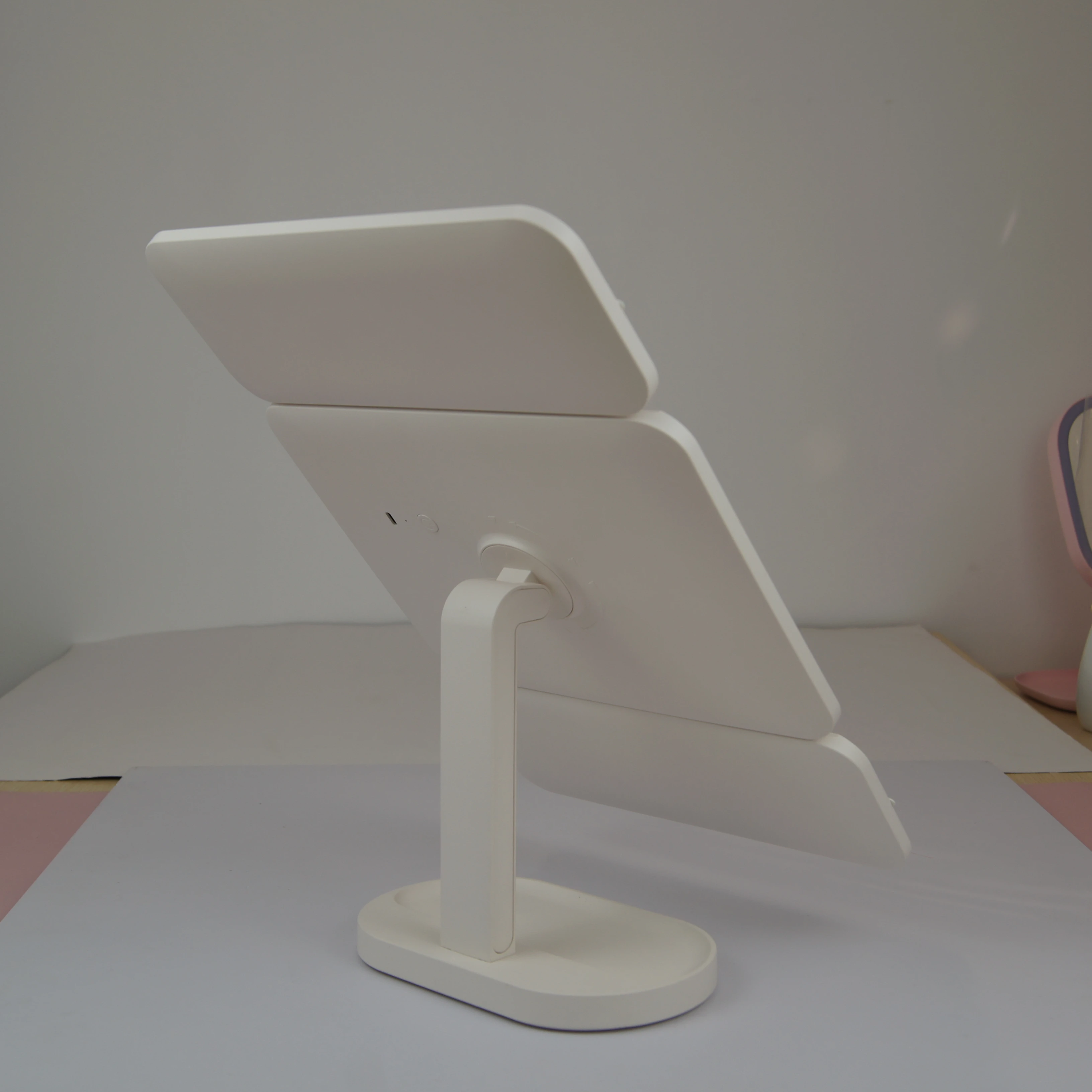 Square Skin Texture Luxury Dry Battery Travel Portable Luxury Custom LED smart makeup mirror