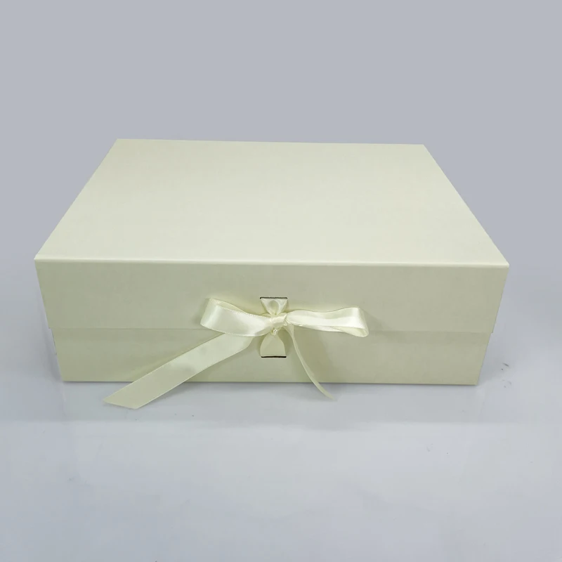 Custom Logo Beige Folding Luxury Rigid Packaging Paper Magnetic Gift Box With Foam