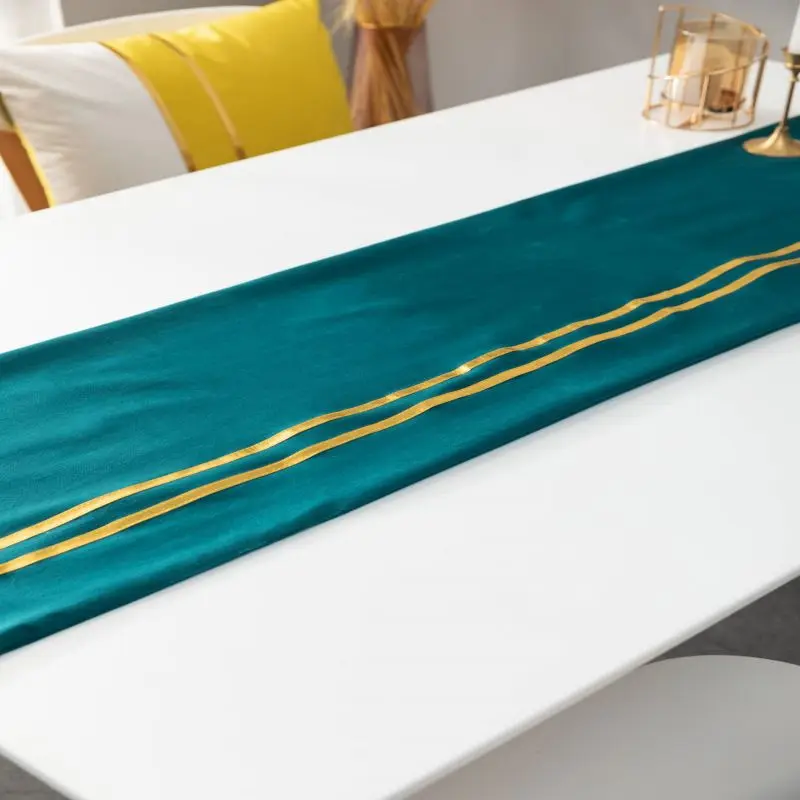 Wholesale Velvet Luxury Table Runner Decoration Fancy Wedding Table Runner For Home And Restaurant
