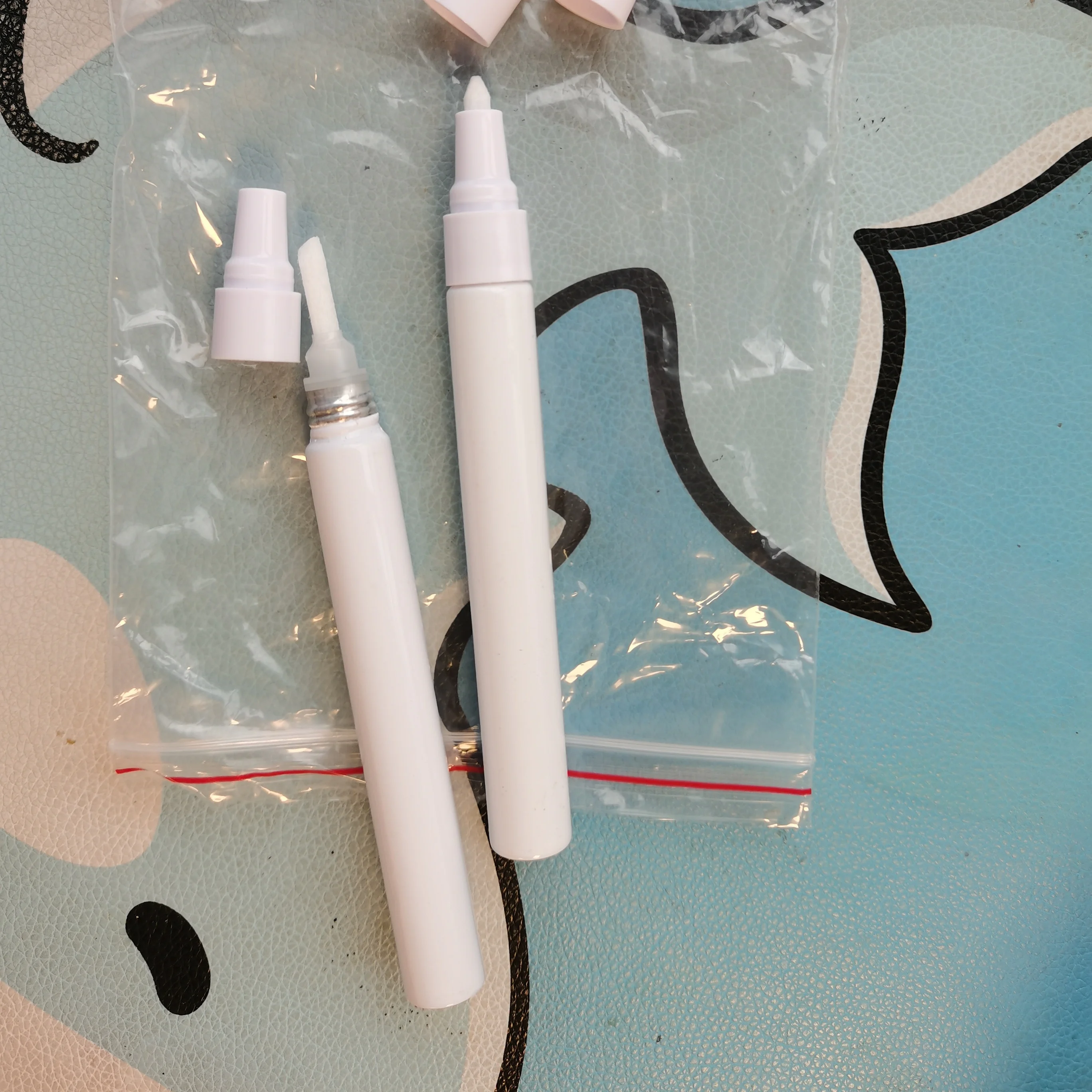 Aluminum Empty Paint Marker Pen with White Polyester Nib