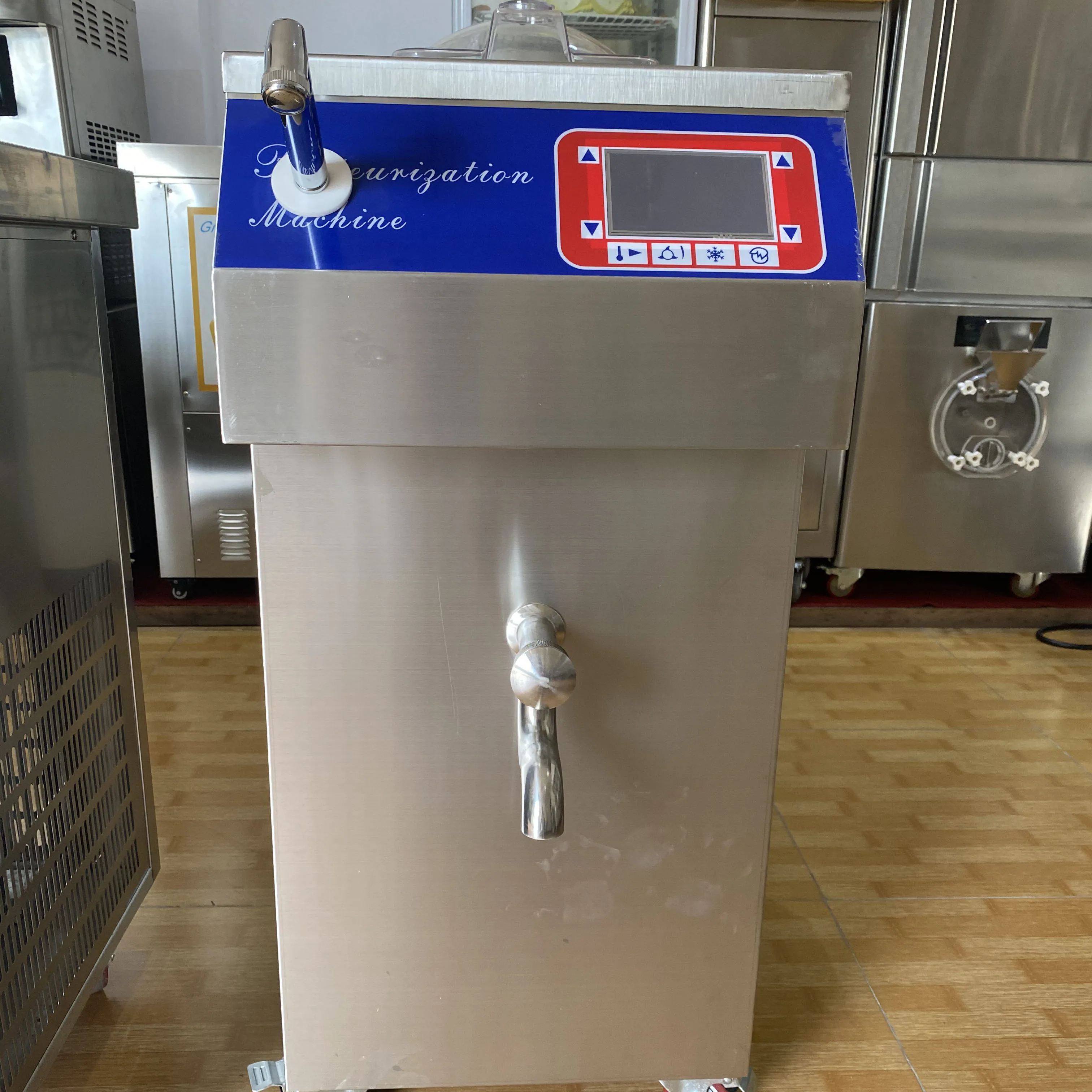 Низкая стоимость 30L сырье для пастеризации молока Кондитерские принадлежности мороженое Пастеризатор и гомогенизатор