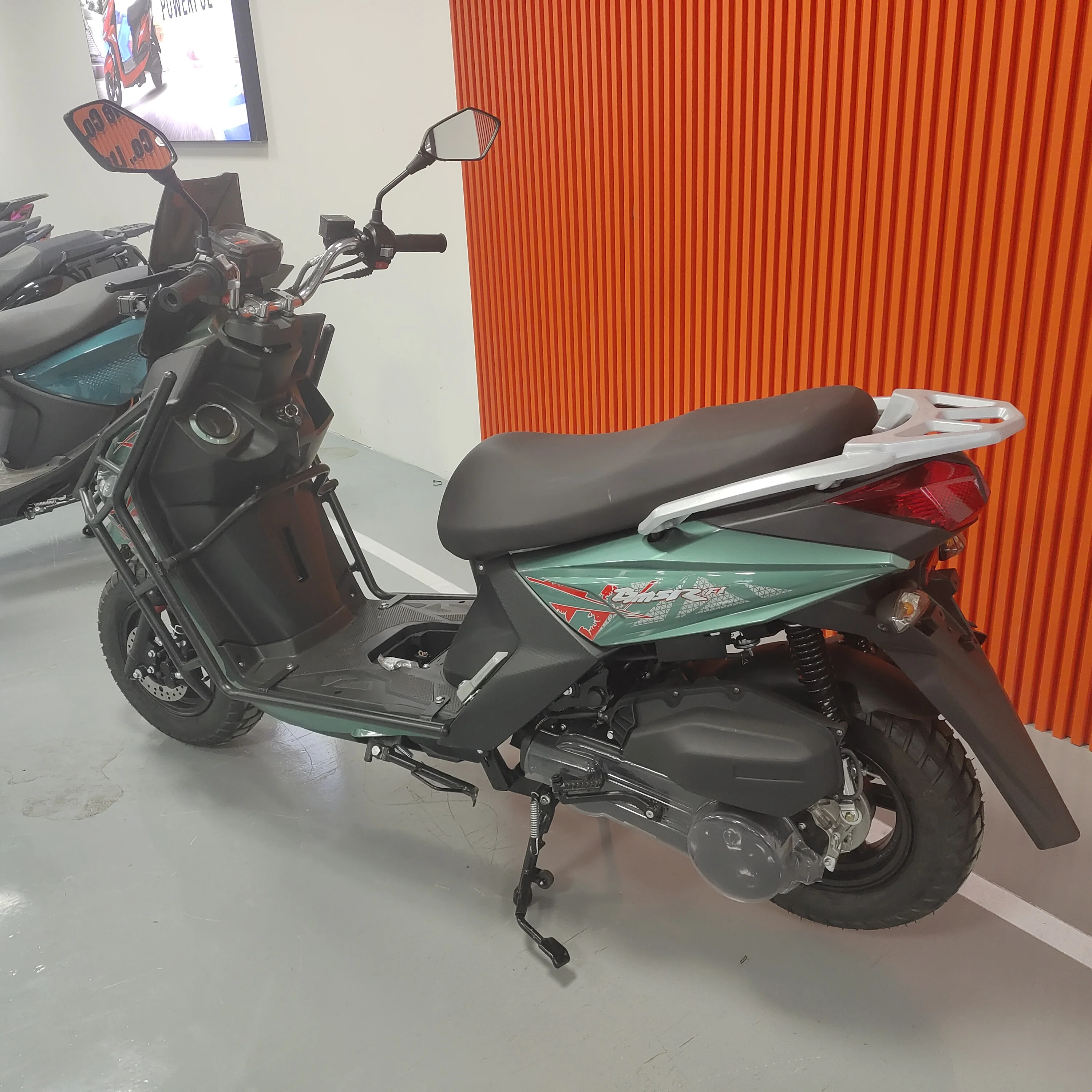 Adult cheap customizable 50cc Gasoline motorcycle moped gas scooters