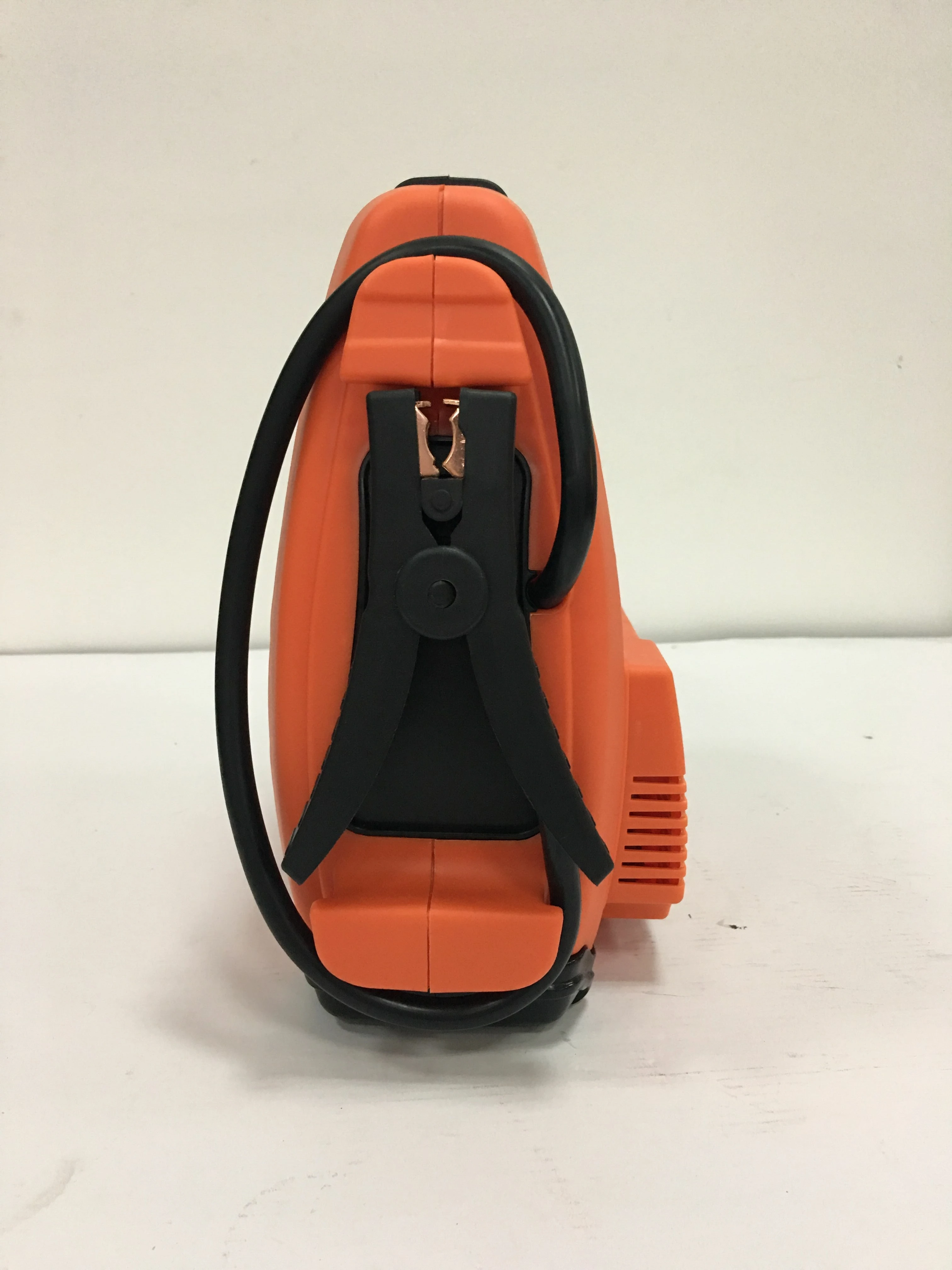 12V  smart car jump starter power station with air compressor and usb emergency booster