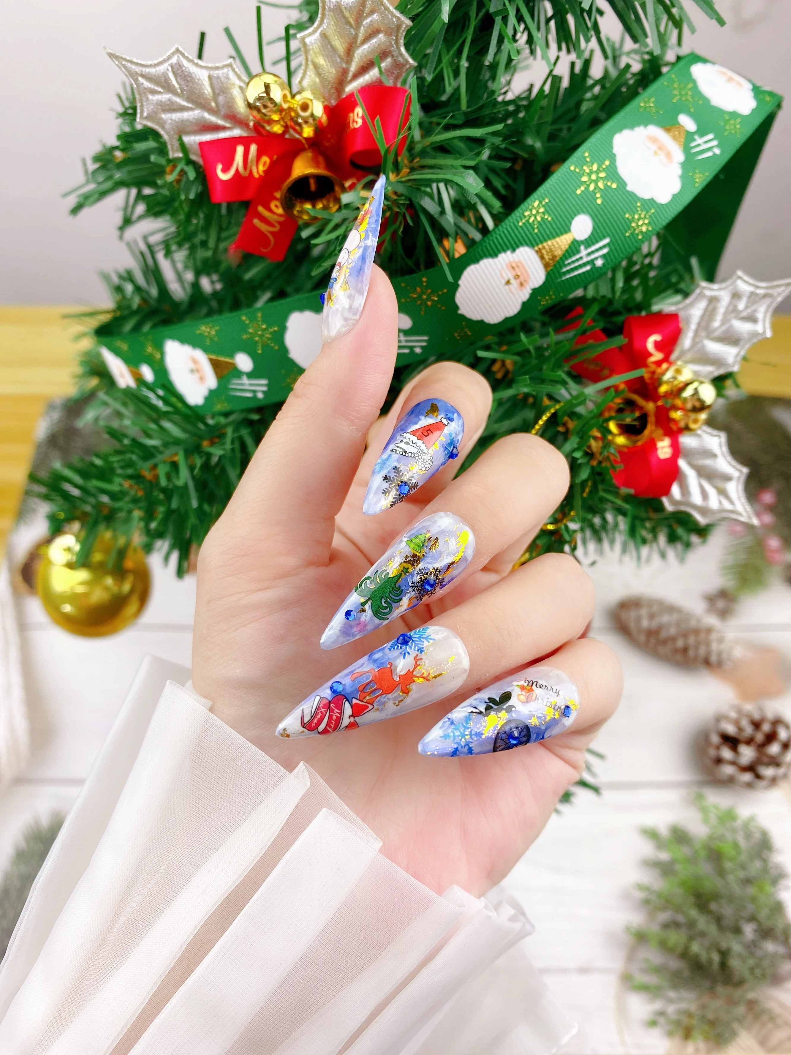 Christmas Nail art Stickers Snowflakes tattoo Decals Cartoons Muti- Pattern New Year Nail Art Stickers for DIY Manicure Wraps