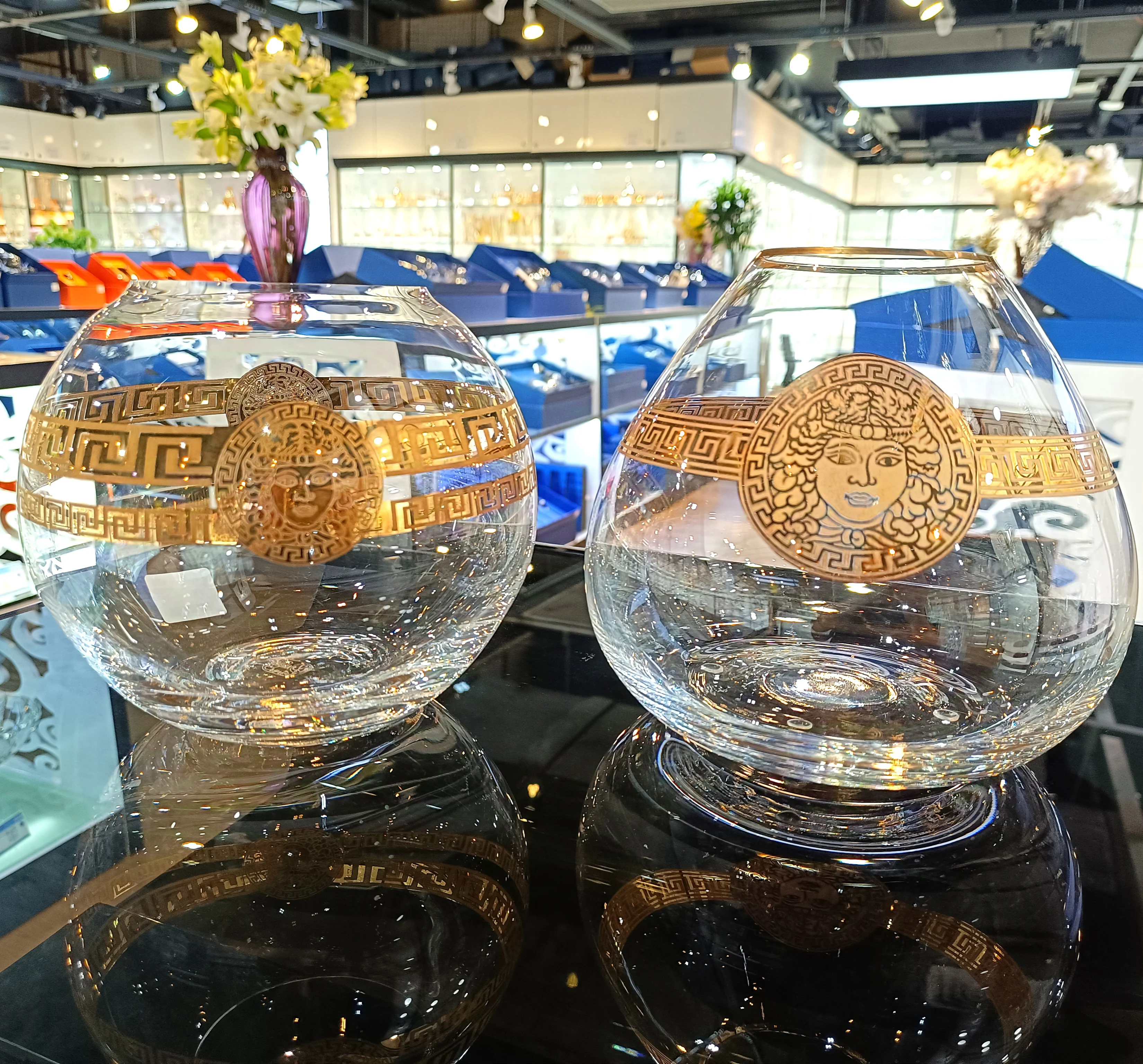 Luxury Golden Apollo Design Crystal Glass Vase Super Shining For The Table Top Decor Or As The Special Gift