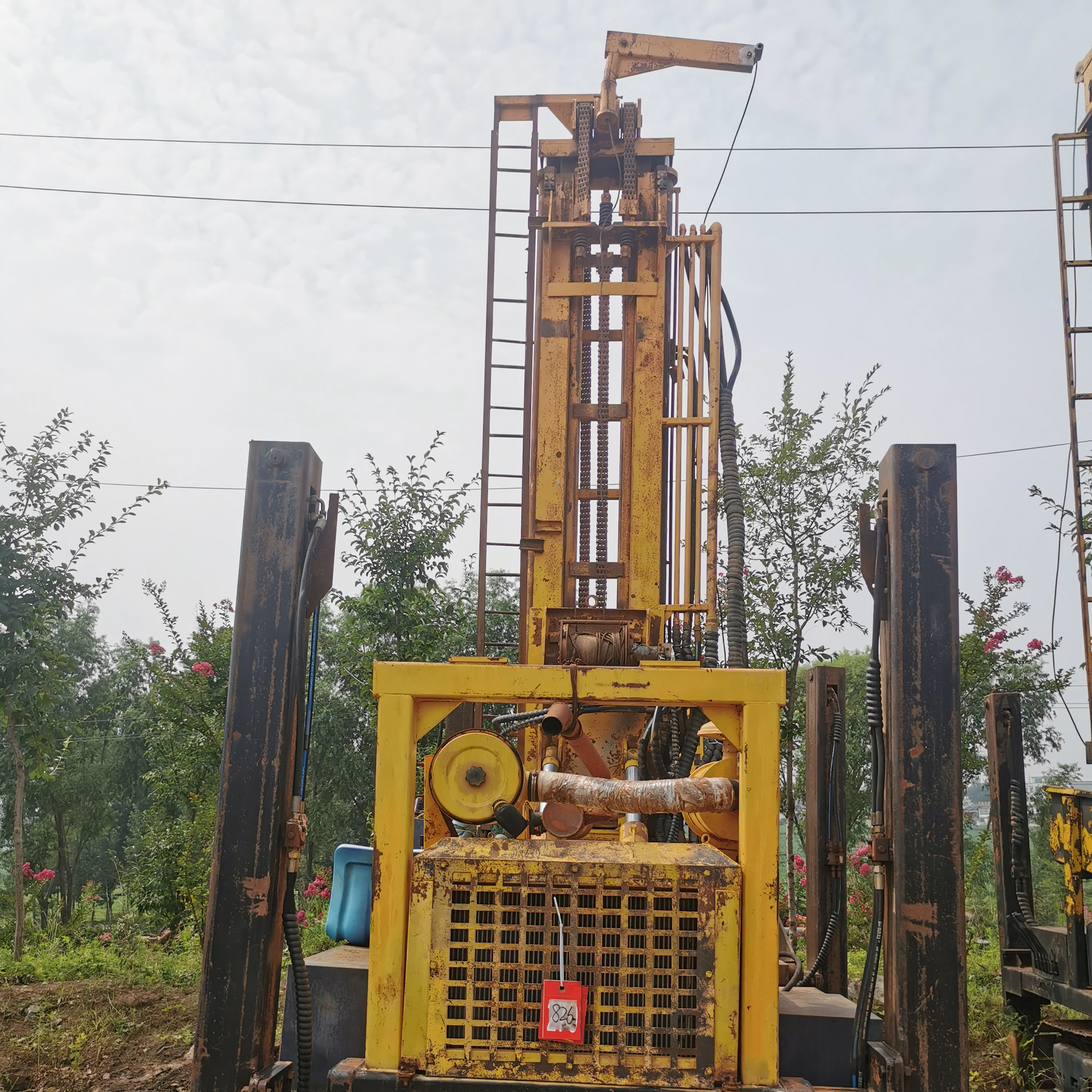Буровая установка для бурения скважин на башне 300 м 3