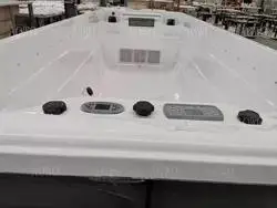 2022 New Modern Bathtubs Design Style Yacuzzi Large Massage Hot Tub Spa Outdoor Swim Pool  Endless Pools For Sale