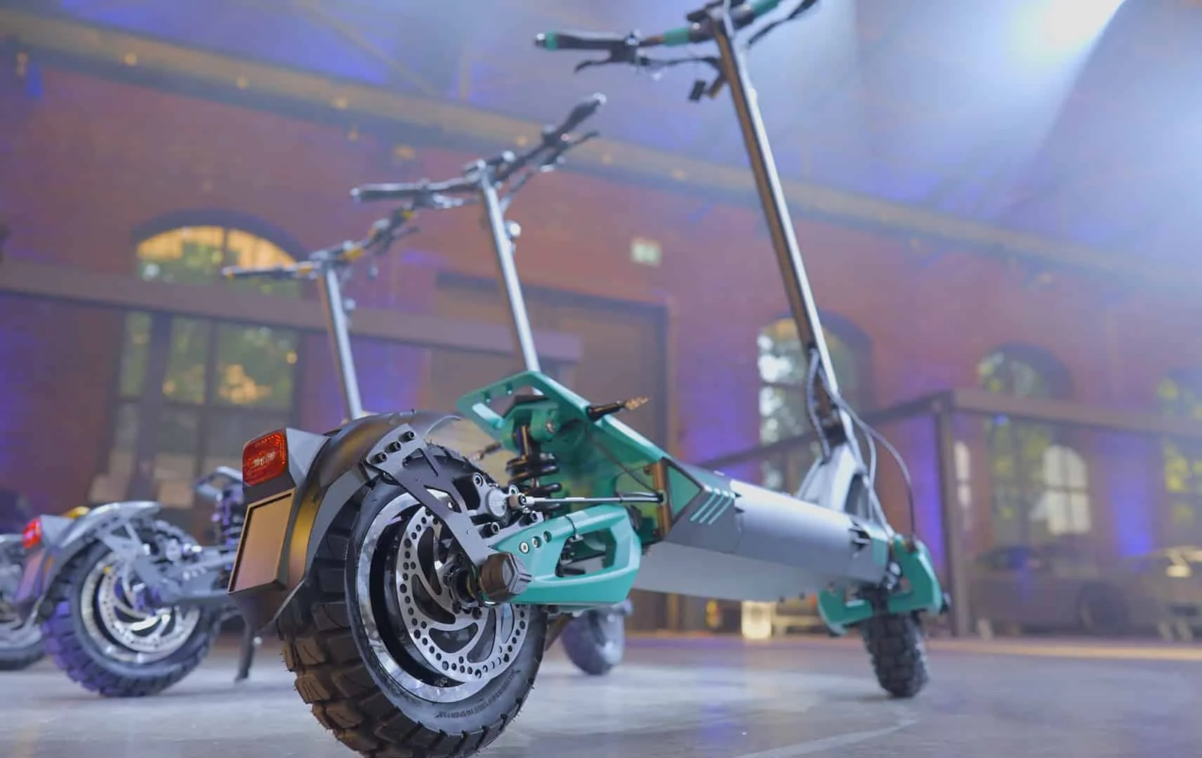 Foldable electric scooter off road 10 inch e scooter drop shipping from Germany