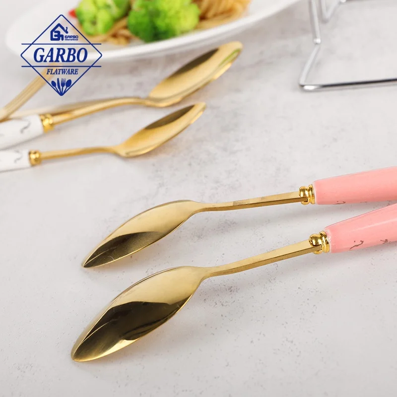 8pcs Goldenware Set Exquisite Ceramic handle Stainless Steel Flatware Set Serve for 8 Pink Ceramic Cup Holder Metal Tea Spoon
