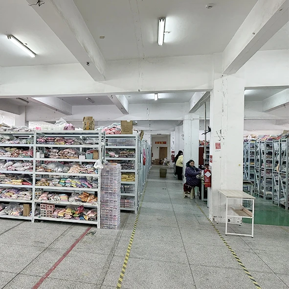 DIY resin luminous big rose charms custom resin figurine glow in dark flower for Phone Cases Hairpin Flowers Craft Decoration