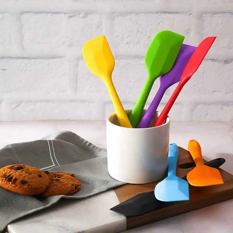 Heat-Resistant Mini Silicone Spatula Set With Nylon Core