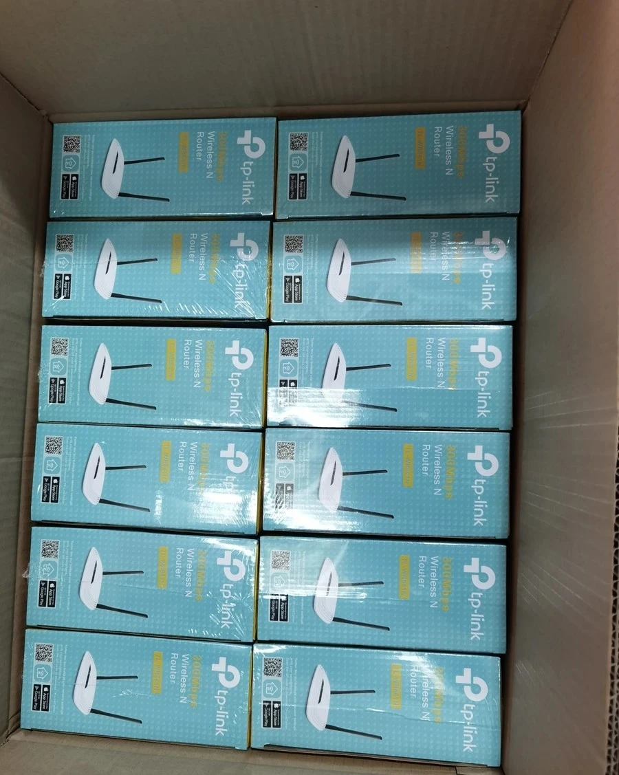 В наличии 100% Новый 300 Мбит/с Tp-link 4-портовый беспроводной маршрутизатор TL-WR841N с английским