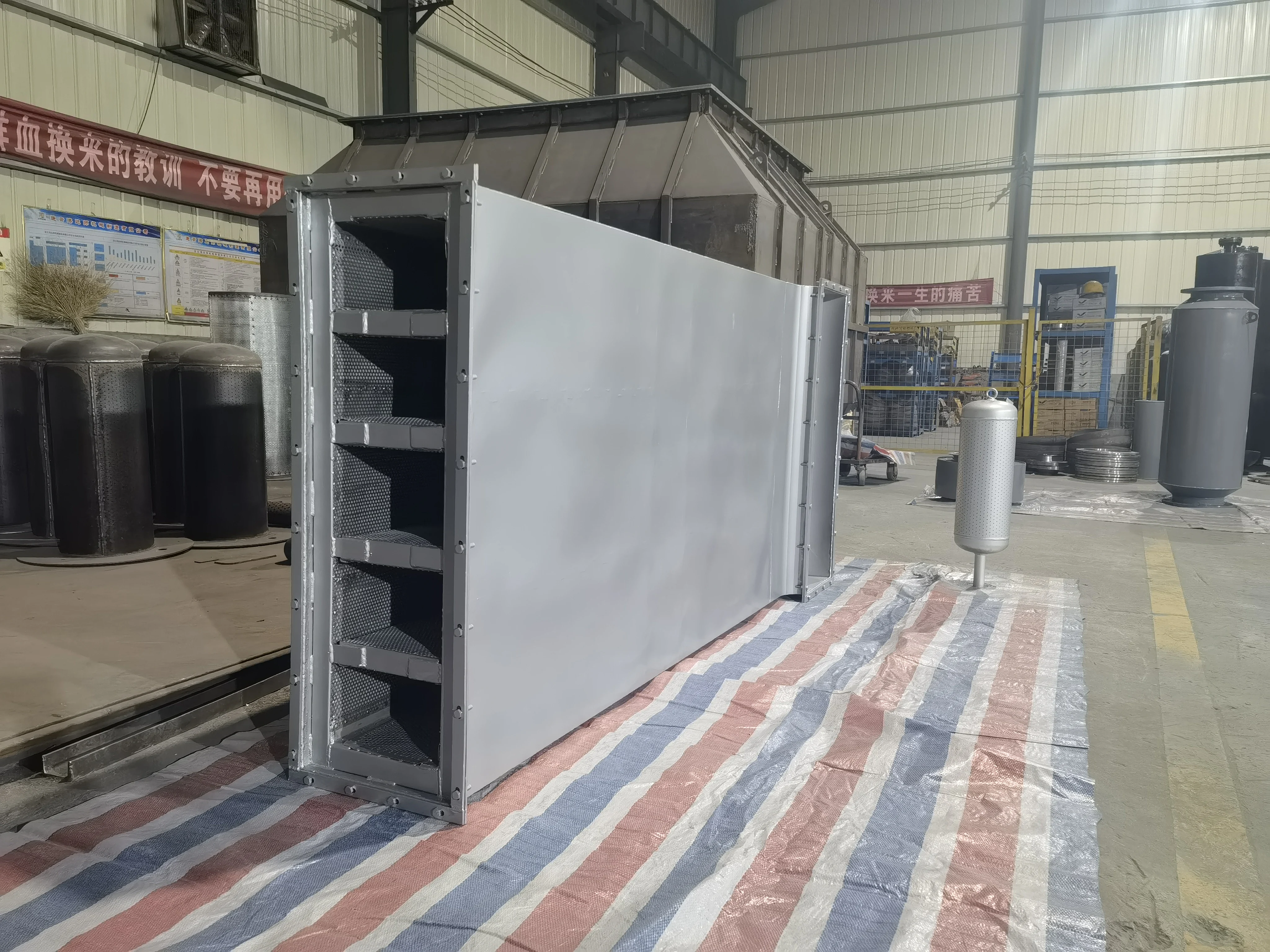 Промышленное оборудование для шумоподавления, звукоизоляционные панели и звукоизоляционные номера могут быть настроены в соответствии с потребностями