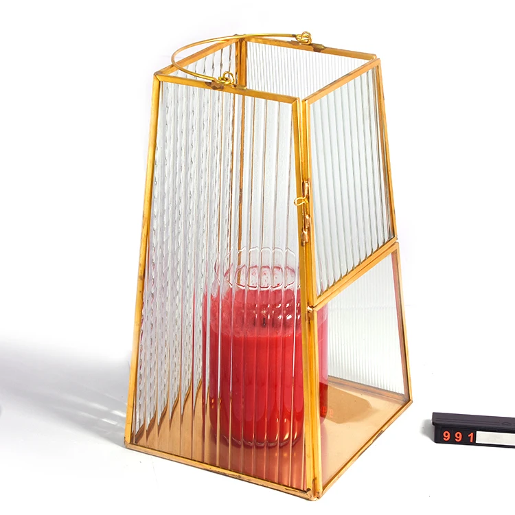 
Factory Direct Vintage Geometric Gold Copper Frame And Grain Glass Surroundings Lantern Candle Holder With Hanging Ring 
