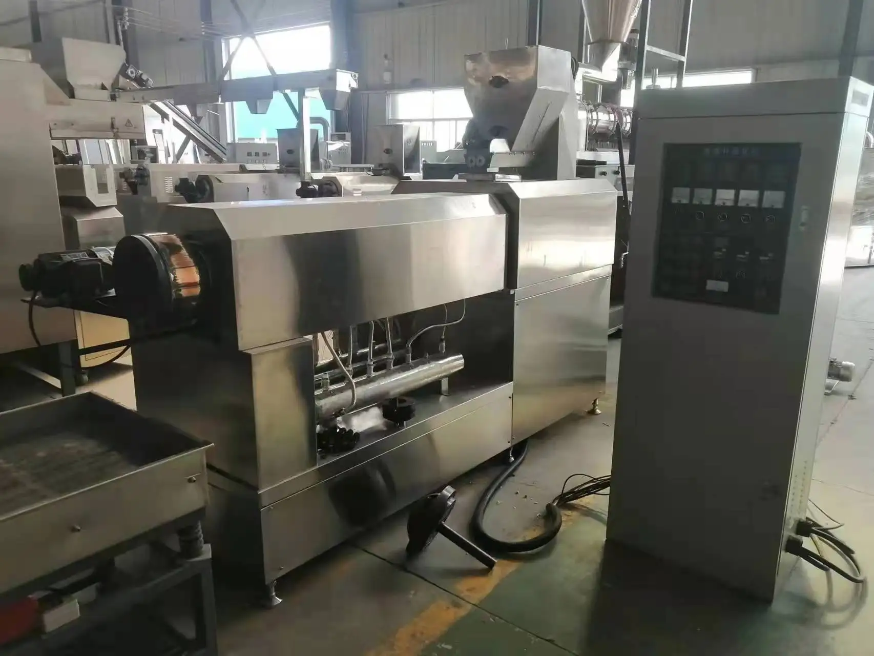 HK competitive price 200-260kgs Spaghetti pasta industrial making line machine pasta production machine