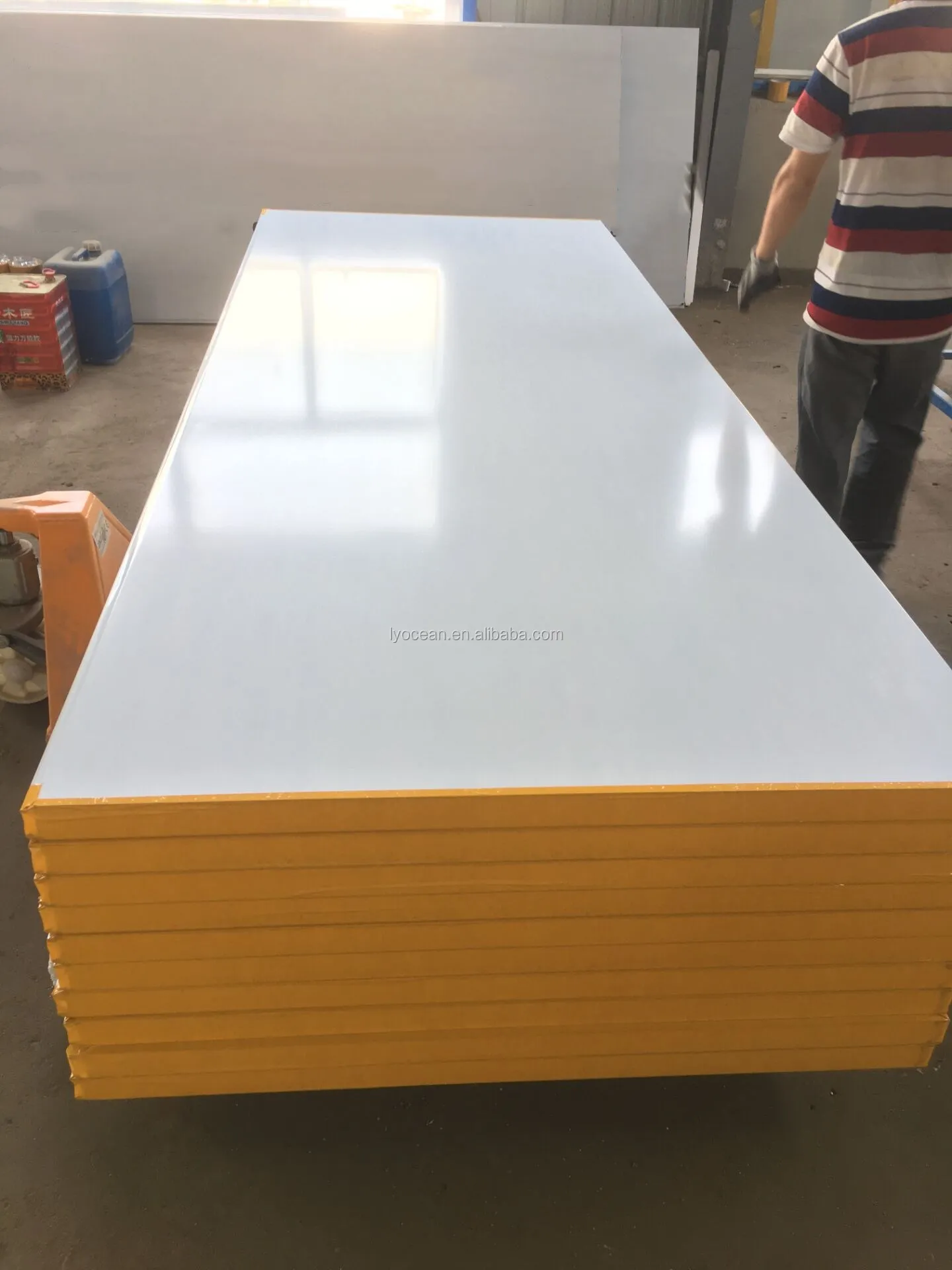 Low Cost Roofing Materials 0.5mm Steel Surface eps Sandwich Panel