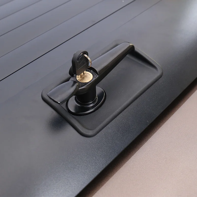 Chinese manufacture retractable pickup truck bed cover roller lid for Toyota Hilux tonneau cover