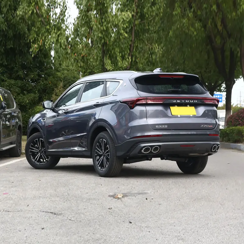 Jetour X70 Plus роскошный 2024 маленький бензиновый автомобиль 4-дверные бензиновые спортивные автомобили