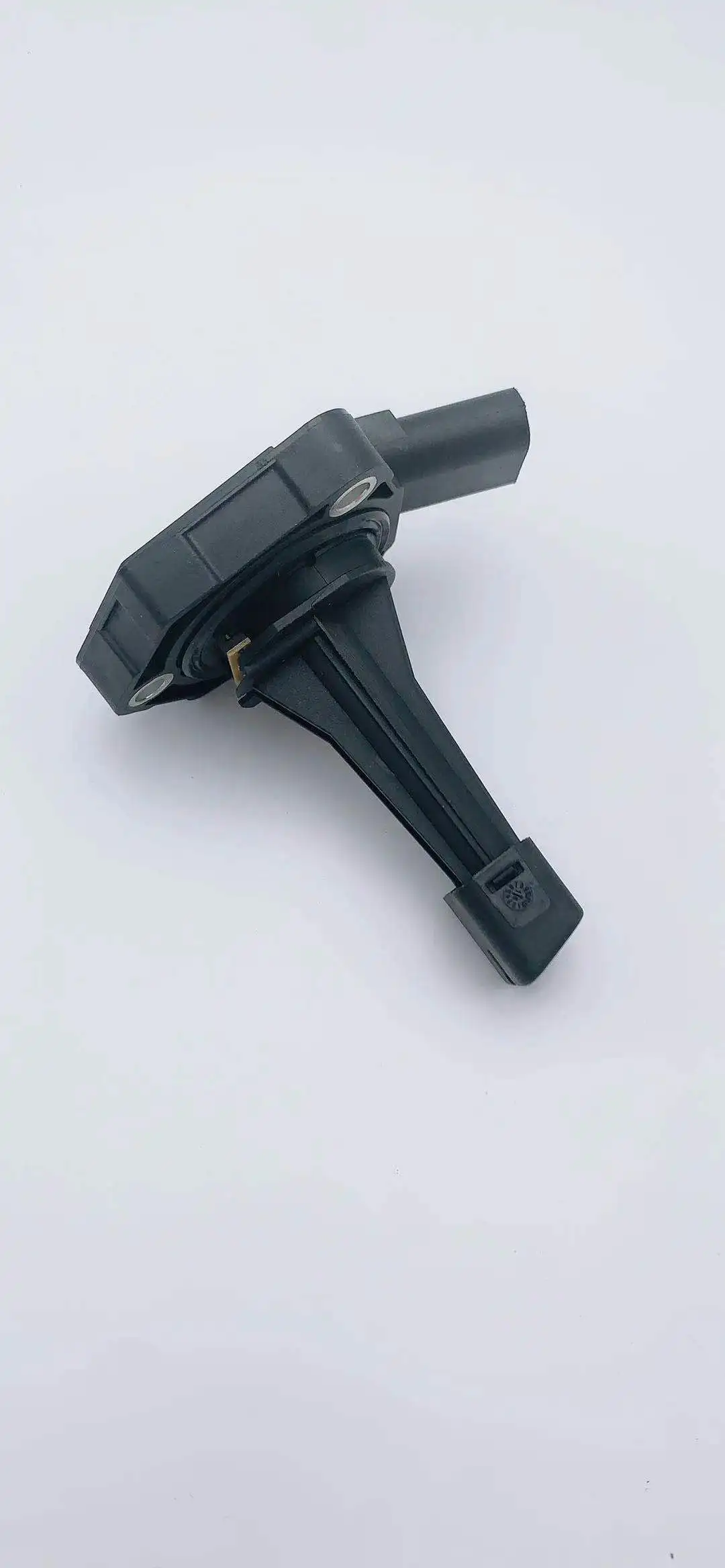 03C907660M 03C907660S Best Selling Fast Dispatch Other Auto Engine Parts Engine Oil Level Sensor For Vw Audi