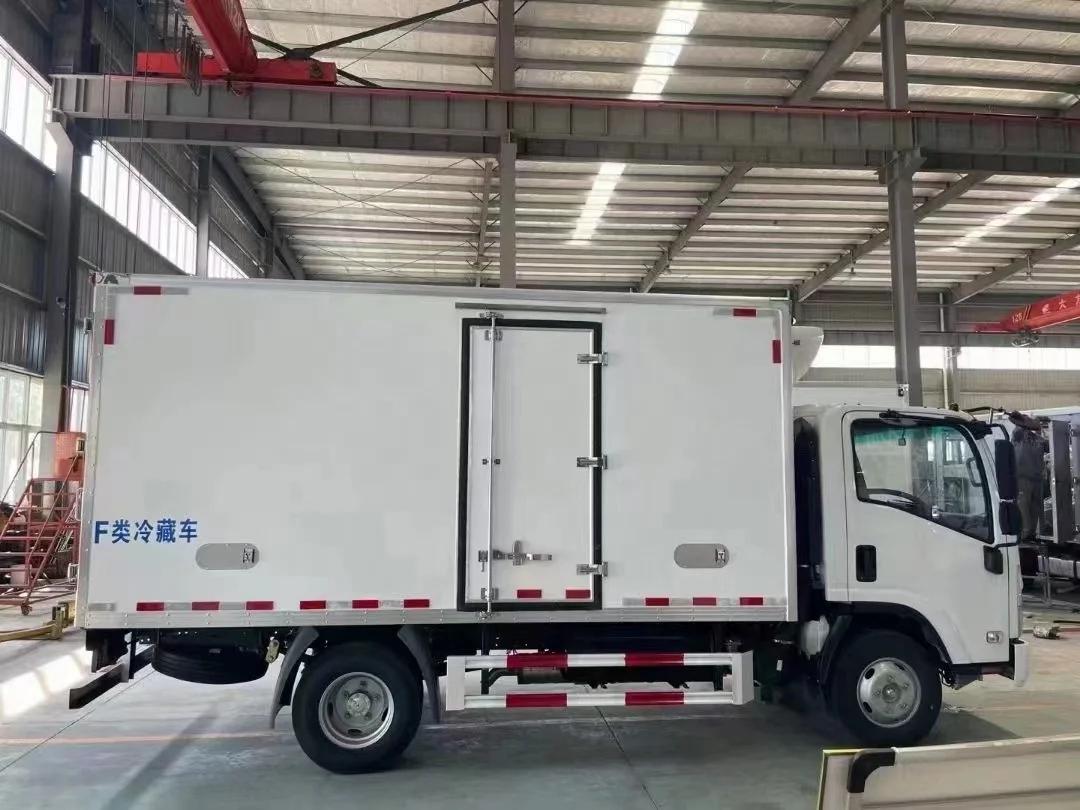 Hot sale Isuzu 4x2 5T freezer trucks refrigeration unit refrigerator truck