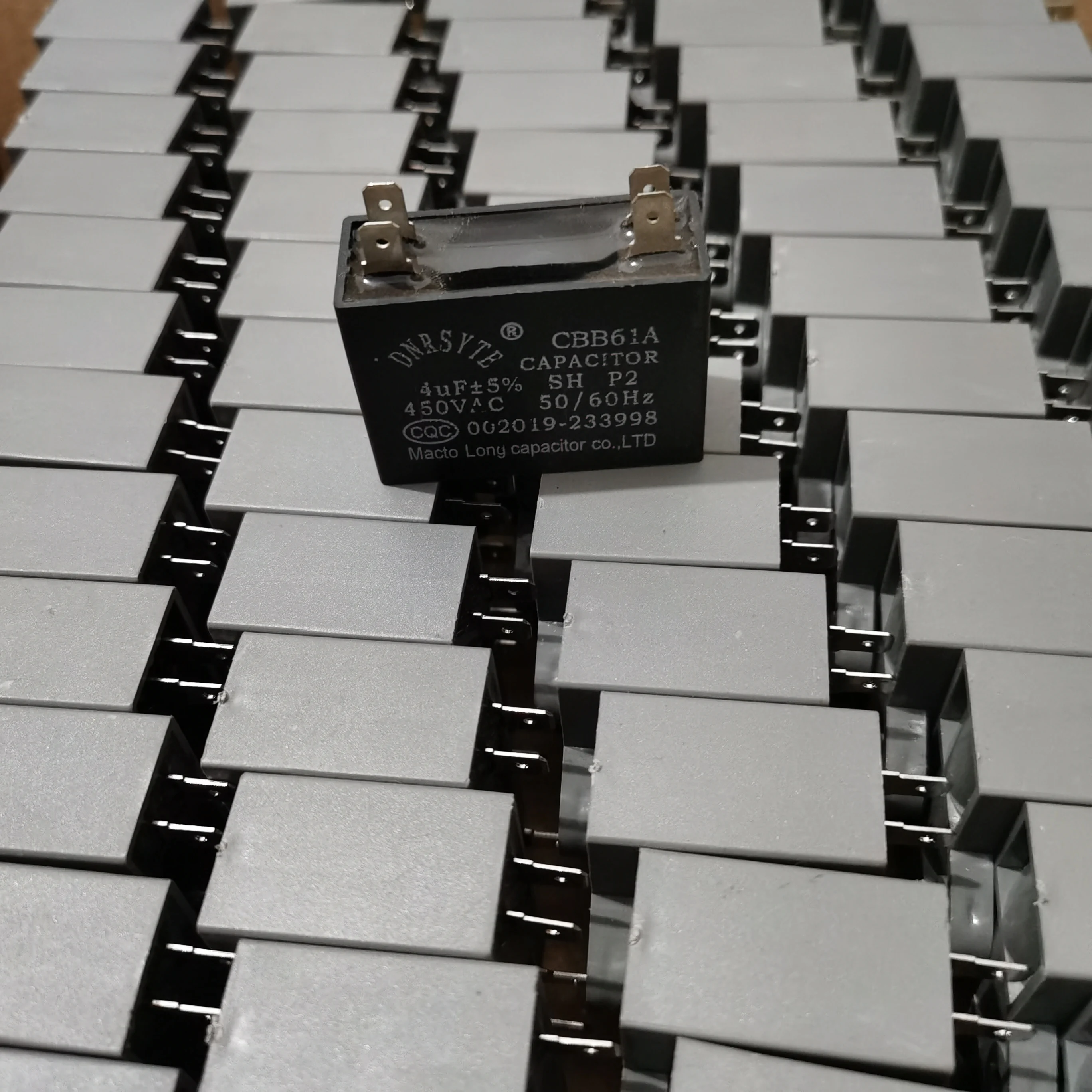 Latest Products  uf 450V.AC CBB61 terminal capacitor autowit super jump 12v 200ah super  aluminium foil for motor start