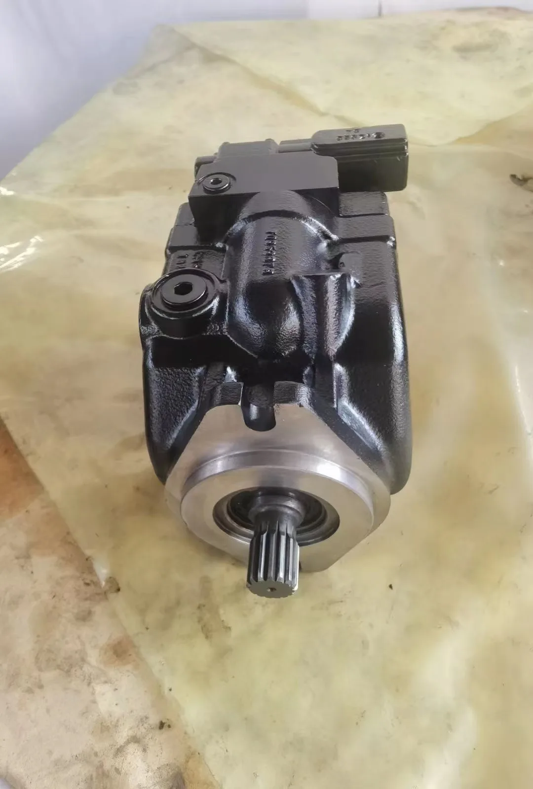 Торговая гарантия оригинальный Гидравлический поршневой насос Sauer danfoss 90 90R 90R075 90r075dd1ab60p4s1dgbgba383824