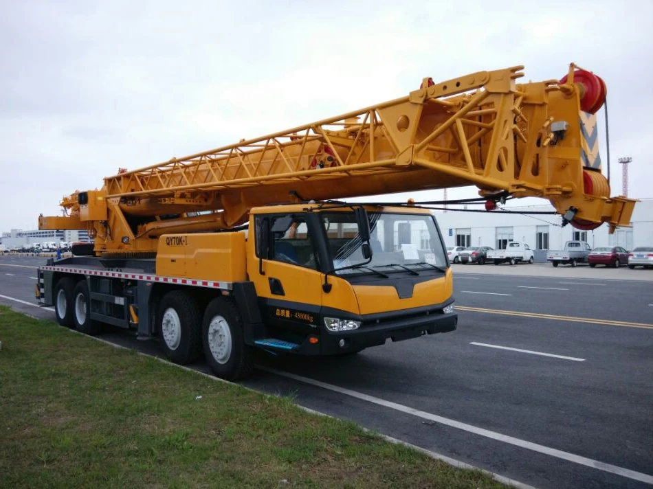 Most popular  200 ton all terrain crane QAY200 in stock