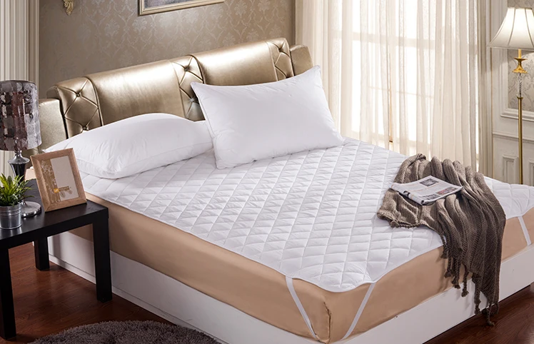 Hot Selling 180T Fabric cover with 100% polyester filling 200g/m2 Mattress Protector/Mattress Pad Cover