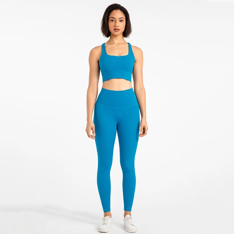New Arrival Superior Quality Soft Fabric Custom Logo Two Piece Women Activewear Set