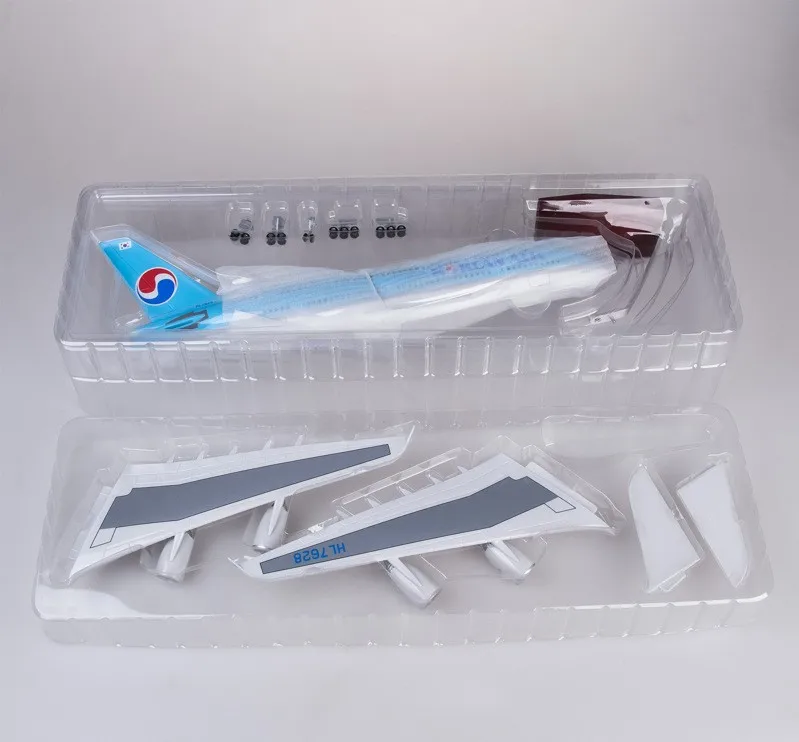 1/150 Korean Air Airbus 380 Boeing 747 ABS resin commercial passenger aircraft model with wheel lights