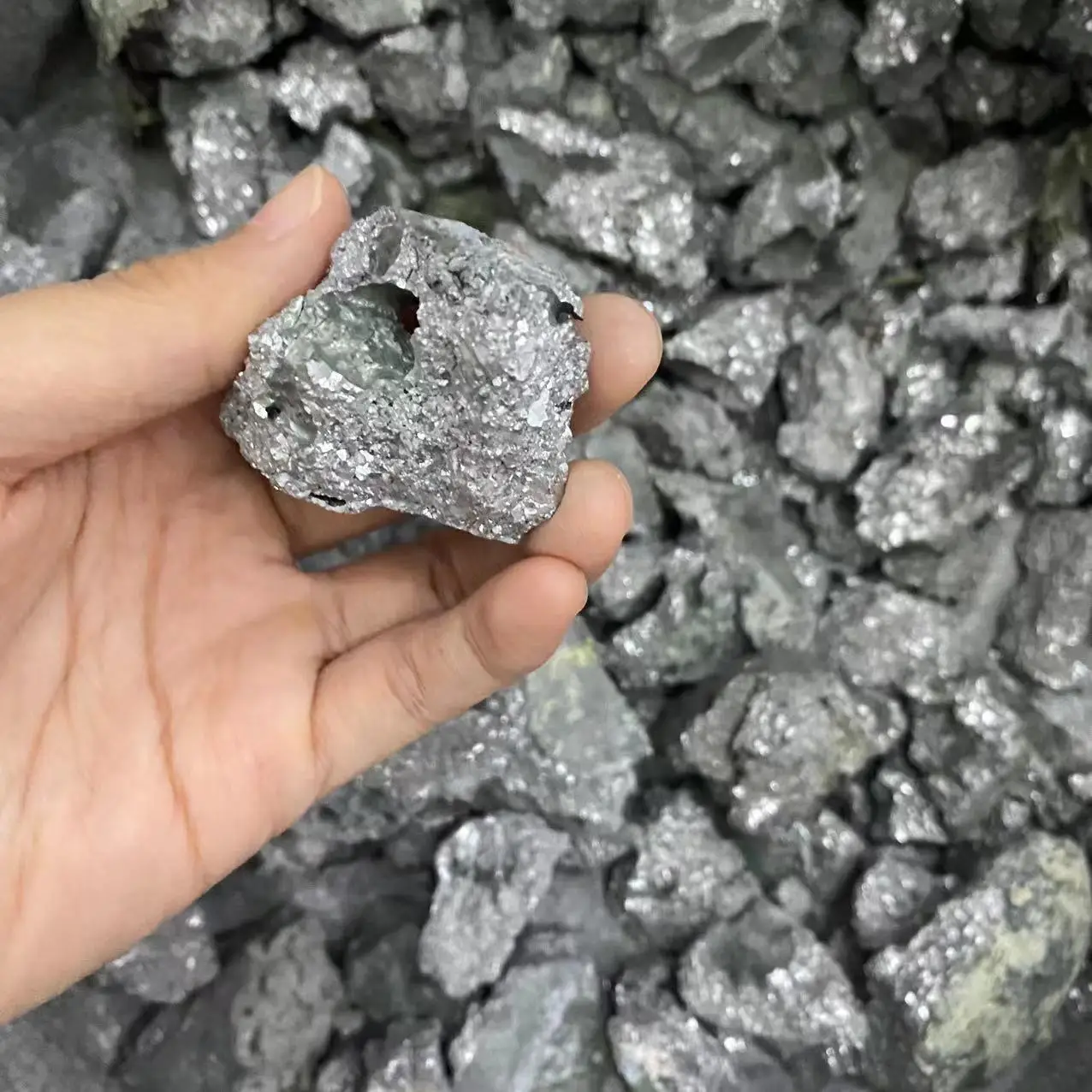 ferrochrome powder/lump low /high carbon ferrochrome from China top ferroalloy supplier