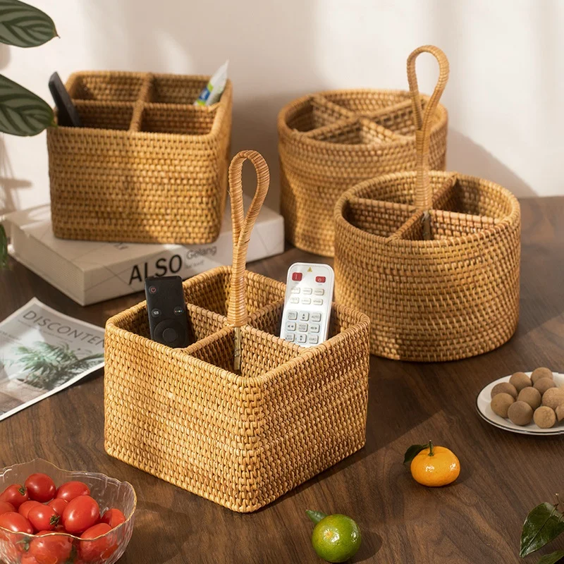 Rattan snack storage baskets Separate cutlery basket red wine bottle holder remote control Organizer with handle