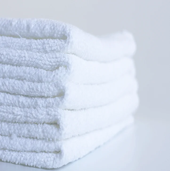
70*140cm 100% Cotton Hotel Bath Towels for Adults 400g Water Absorption Soft White Bath Towel for Disposable hotel towel 