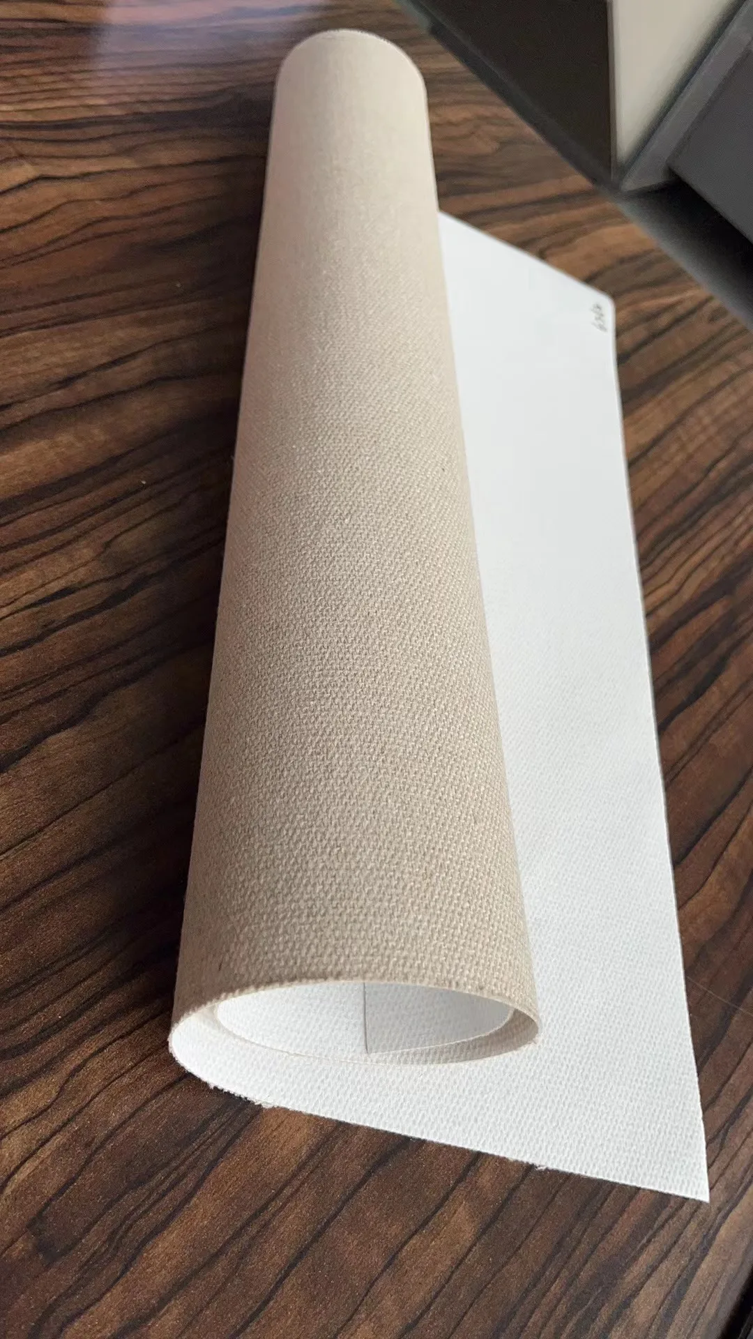 Hot Sale Painting Canvas  Cotton Linen Material Art Painting Canvas Oil Stretched Primed Canvas Roll